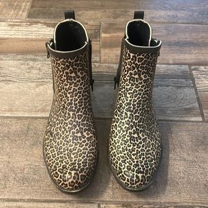Lucky brand leopard rain boots